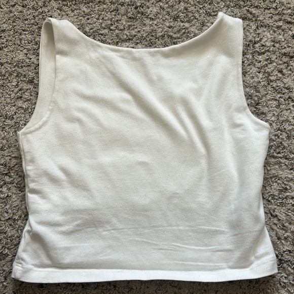 Brandy Melville Crop top - Picture 3 of 4